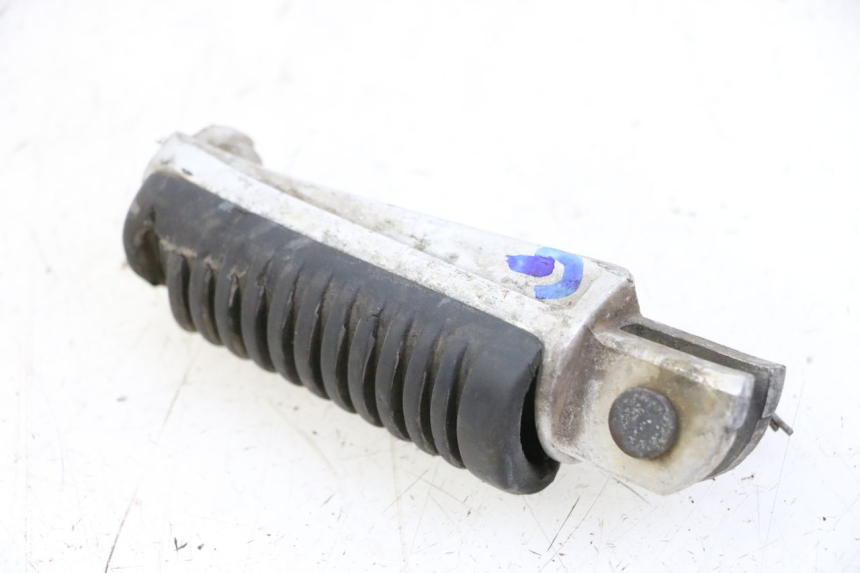 photo de REPOSAPIES DELANTERA IZQUIERDA YAMAHA XJN DIVERSION 600 (2000 - 2003)