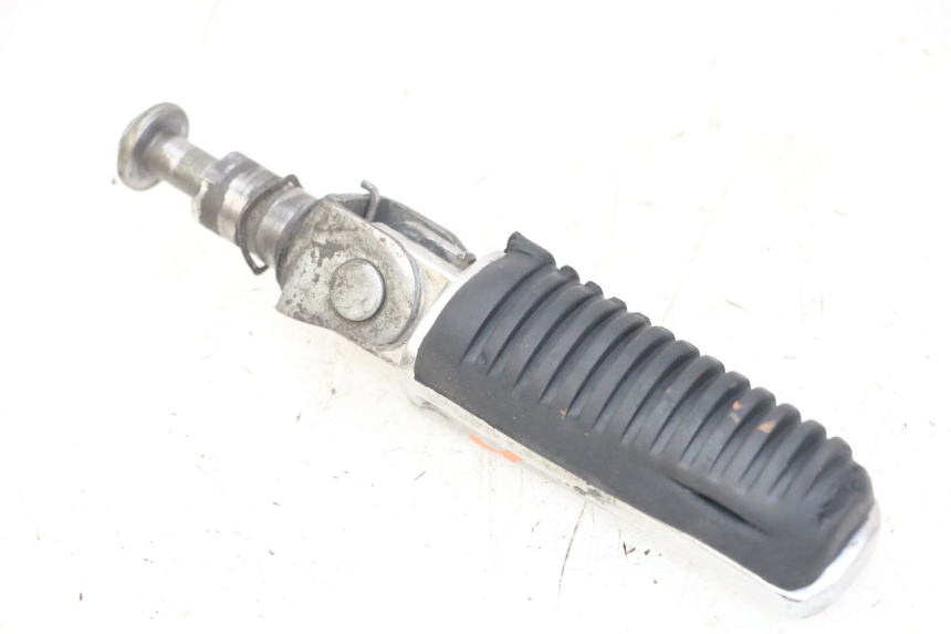 photo de REPOSAPIÉS DELANTERO IZQUIERDO YAMAHA FZS FAZER 600 (2001 - 2003)