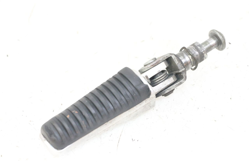 photo de REPOSAPIÉS DELANTERO IZQUIERDO YAMAHA FZS FAZER 600 (2001 - 2003)