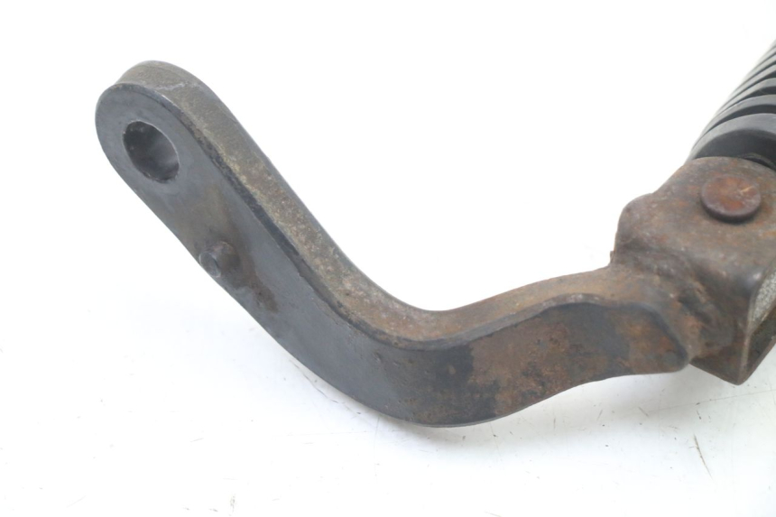photo de REPOSAPIES DELANTERA IZQUIERDA YAMAHA SR 125 (1982 - 2003)