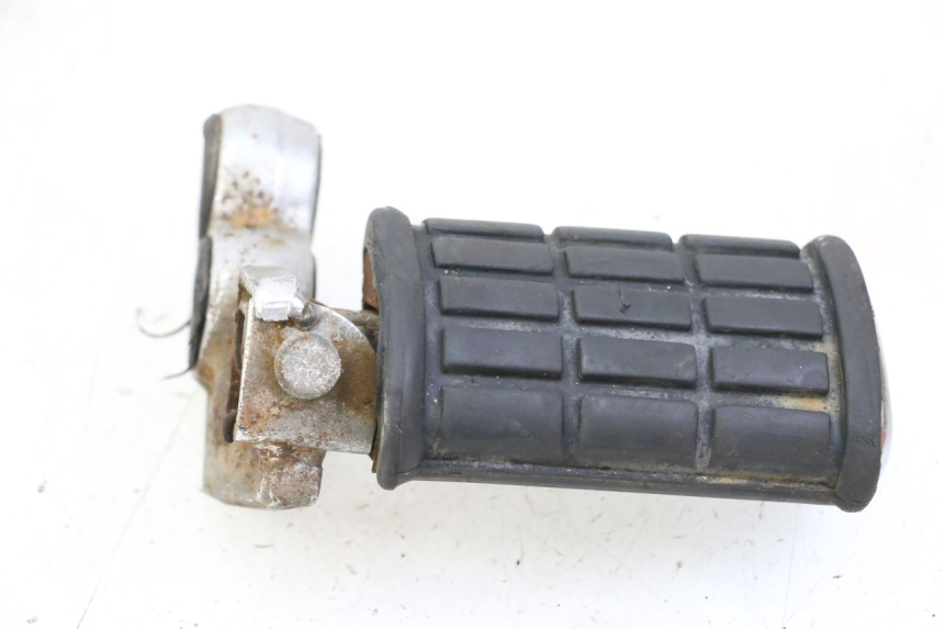 photo de REPOSAPIES DELANTERA IZQUIERDA YAMAHA XV VIRAGO 535 (1988 - 2004)