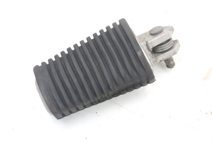 photo de REPOSAPIES DELANTERA IZQUIERDA YAMAHA XVS DRAG STAR DRAGSTAR 650 (1997 - 2007)