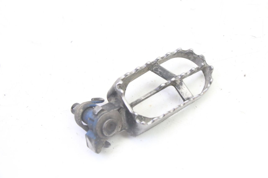 photo de REPOSAPIES DELANTERA IZQUIERDA YAMAHA YZ 125 (1998 - 2005)