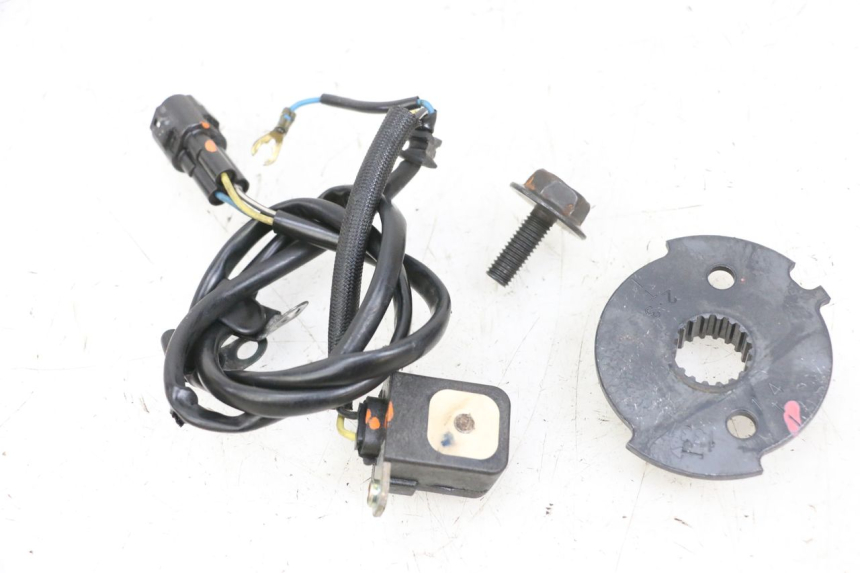 photo de IGNICION SENSOR KAWASAKI ZR 7 750 (1999 - 2001) - Zoom estado de uso