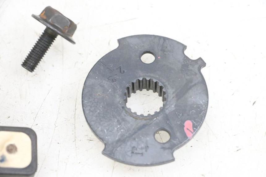 photo de IGNICION SENSOR KAWASAKI ZR 7 750 (1999 - 2001) - Primer plano técnico