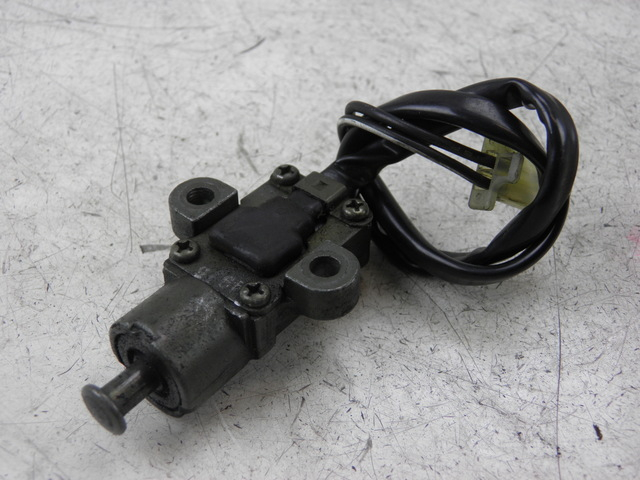 photo de SENSOR DE APERTURA DEL ASIENTO SUZUKI UH BURGMAN 125 (2002 - 2006)