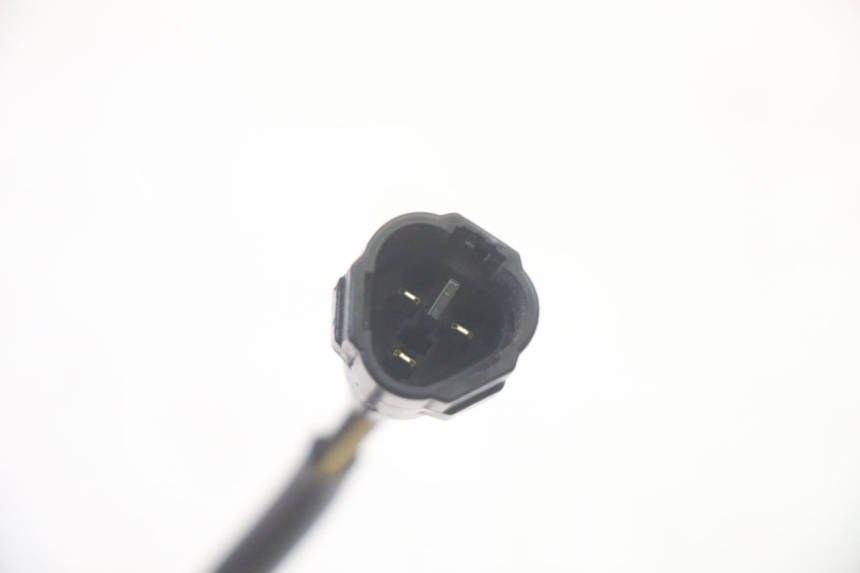 photo de ABERTURA GAS SUZUKI BURGMAN EXECUTIVE ABS 650 (2006 - 2012) - Primer plano técnico