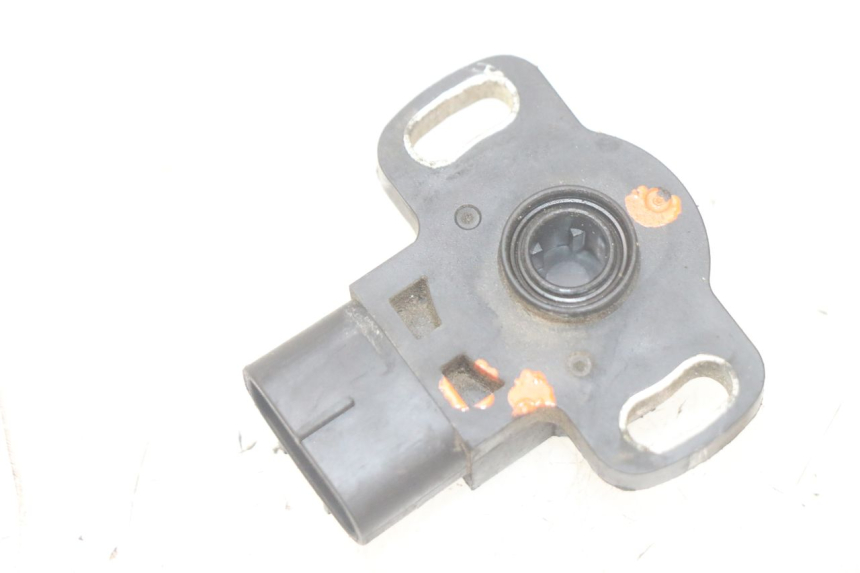 photo de ABERTURA GAS YAMAHA FJR ABS 1300 (2006 - 2012) - Detalle de la pieza