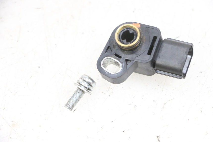 photo de ABERTURA GAS PEUGEOT KISBEE 4T 50 (2018 - 2022) - Primer plano técnico