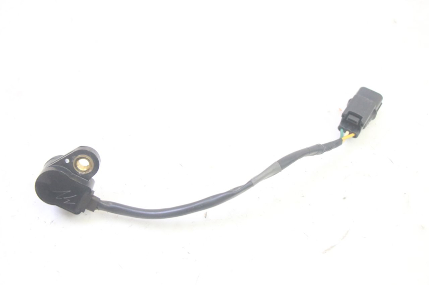 photo de ABERTURA GAS PIAGGIO MP3 HPE 350 (2018 - 2020) - Zoom estado de uso