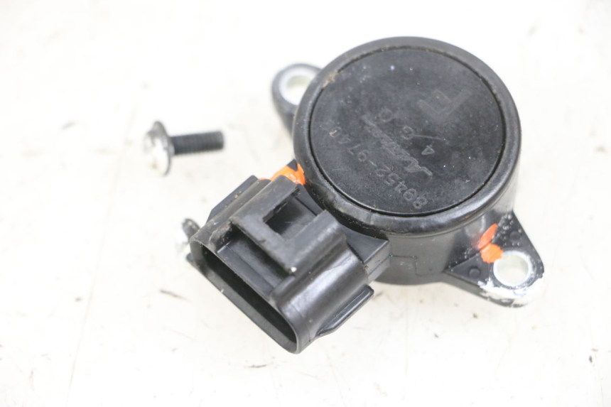 photo de ABERTURA GAS YAMAHA X-MAX XMAX 125 (2010 - 2013) - Vista principal