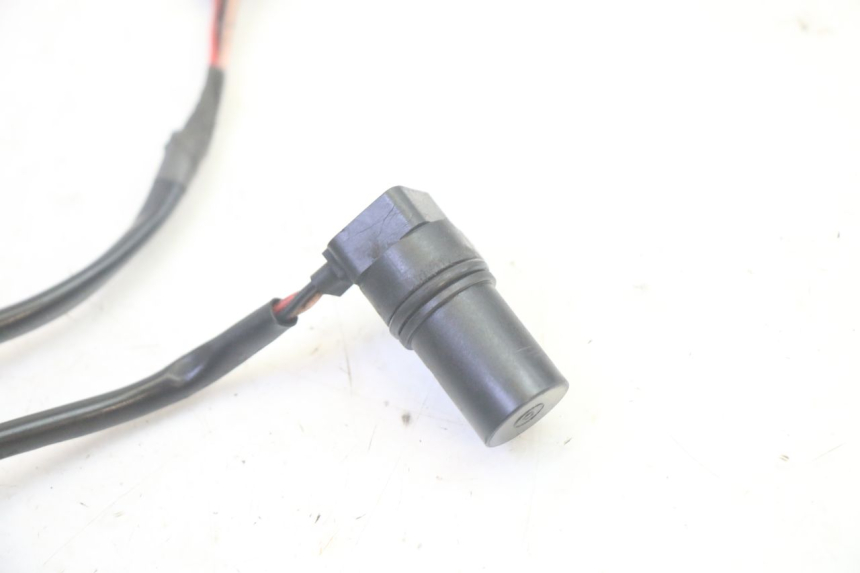 photo de SENSOR VELOCIDAD SUZUKI BURGMAN EXECUTIVE ABS 650 (2006 - 2012) - Detalle de la pieza