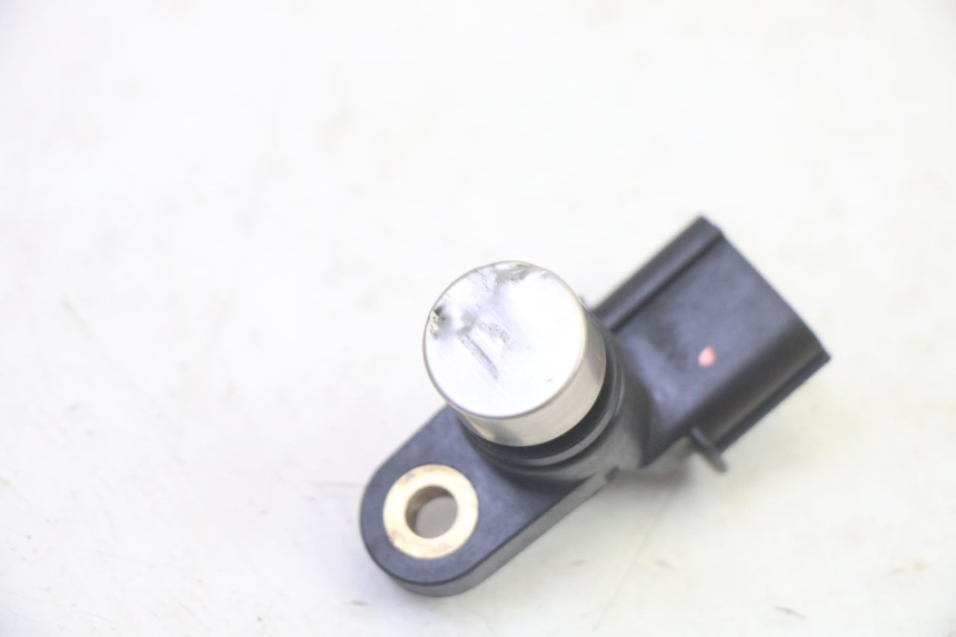 photo de SENSOR VELOCIDAD HONDA FES S-WING SWING ABS 125 (2007 - 2015)