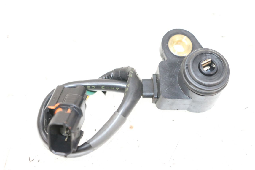 photo de SENSOR POSICIÓN ROLL LOCK PIAGGIO MP3 HPE 300 (2019 - 2026) - Vista principal