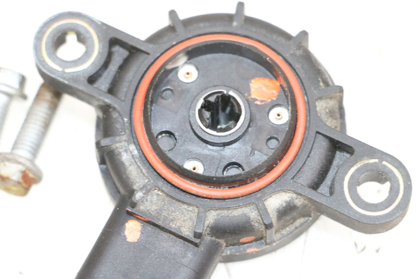 photo de SENSOR POSICIÓN ROLL LOCK PIAGGIO MP3 RL 250 (2007 - 2010) - Zoom estado de uso