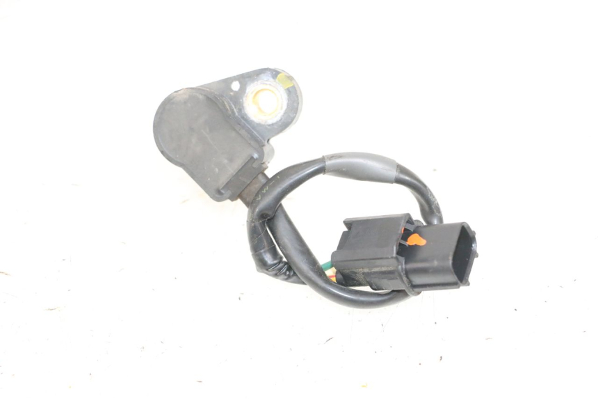 photo de SENSOR POSICIÓN ROLL LOCK PIAGGIO MP3 500 (2016 - 2018) - Primer plano técnico