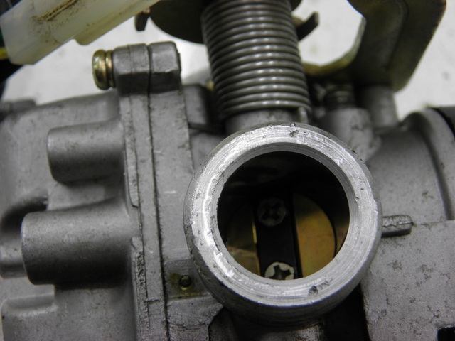 photo de CARBURADOR BENZHOU YY50QT31 VINTAGE 50 (2009 - 2012) - Características distintivas