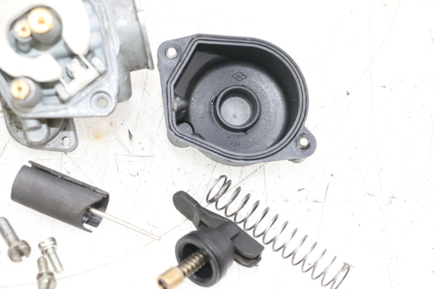 photo de CARBURADOR MBK BOOSTER SPIRIT NAKED 50 (2004 - 2017) - Inspección visual detallada