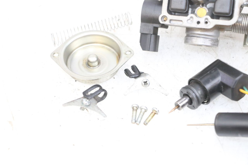 photo de CARBURADOR TNT MOTOR ROMA 10' 4T 50 (2019 - 2022) - Perfil de la pieza de repuesto