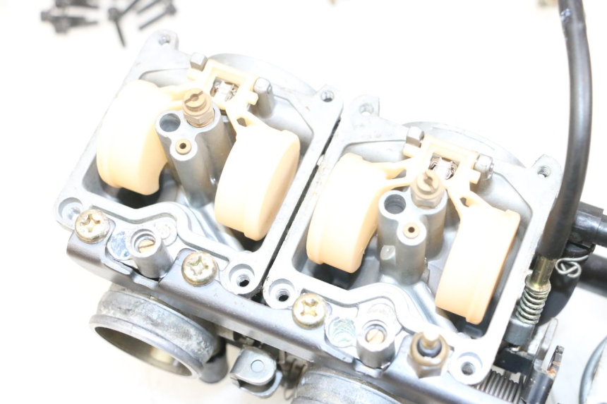 photo de CARBURADOR KAWASAKI ZR 7 750 (1999 - 2001) - Zoom estado de uso