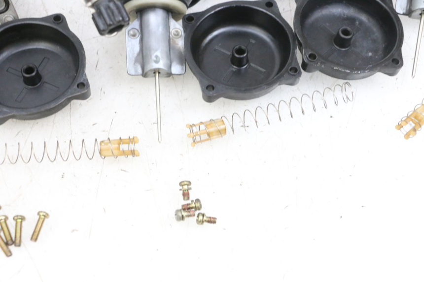 photo de CARBURADOR KAWASAKI ZR 7 750 (1999 - 2001) - Zoom sobre los componentes