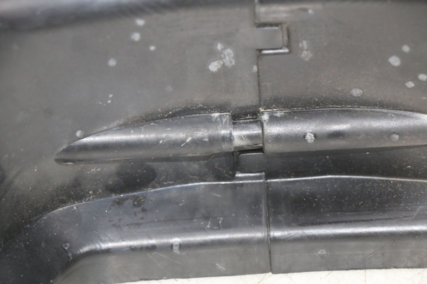 photo de CARENADO TRASERO MBK BOOSTER SPIRIT 50 (1999 - 2003)