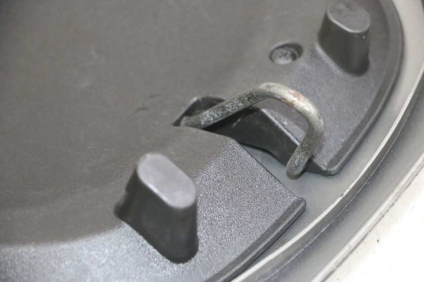 photo de CARENADO TRASERO PIAGGIO MP3 LT 400 (2007 - 2012)