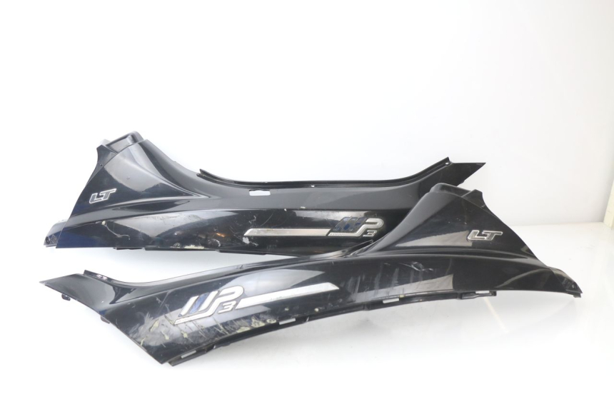 photo de CARENADO TRASERO PIAGGIO MP3 LT 300 (2010 - 2016)