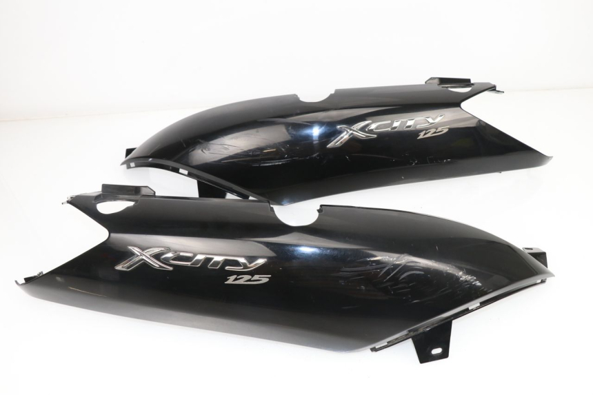 photo de CARENADO TRASERO YAMAHA X-CITY XCITY 125 (2007 - 2008)