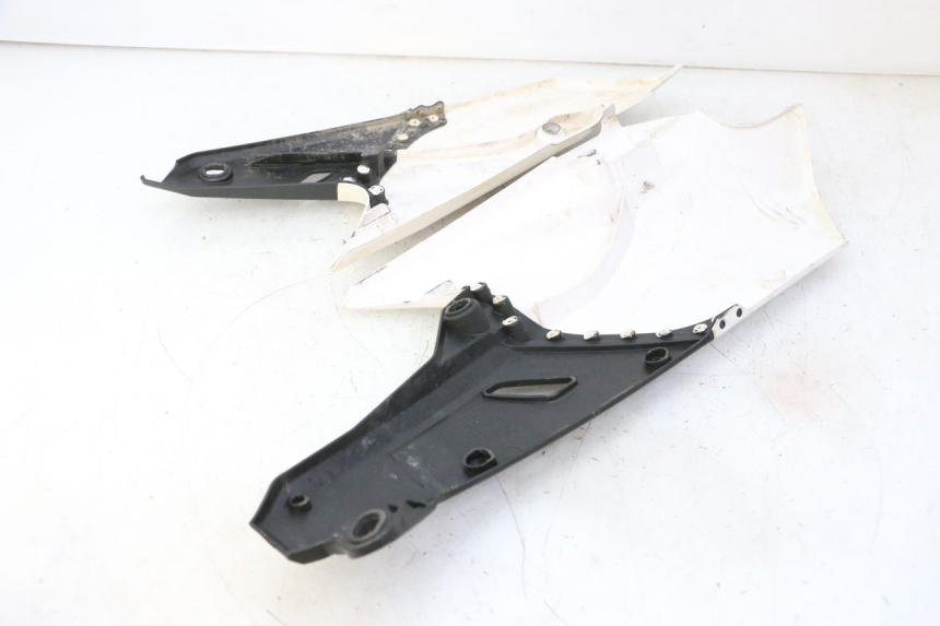 photo de CARENADO TRASERO YAMAHA YZF YZ-F 450 (2014 - 2016)