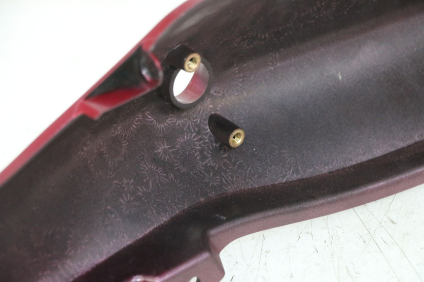 photo de CARENADO TRASERO KAWASAKI ZR 7 750 (1999 - 2001) - Primer plano técnico