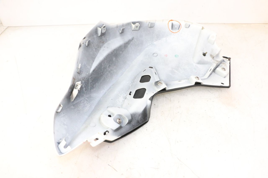 photo de TAPA DEPOSITO DERECHO BMW G310 R 310 (2016 - 2020)