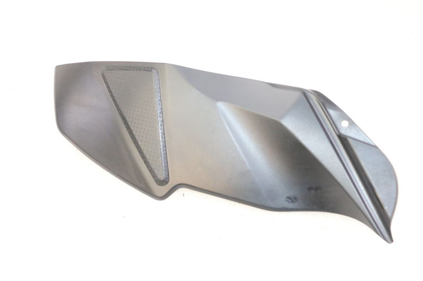photo de CUBIERTA DE DEPÓSITO DERECHO SUZUKI GSR 750 (2011 - 2017)