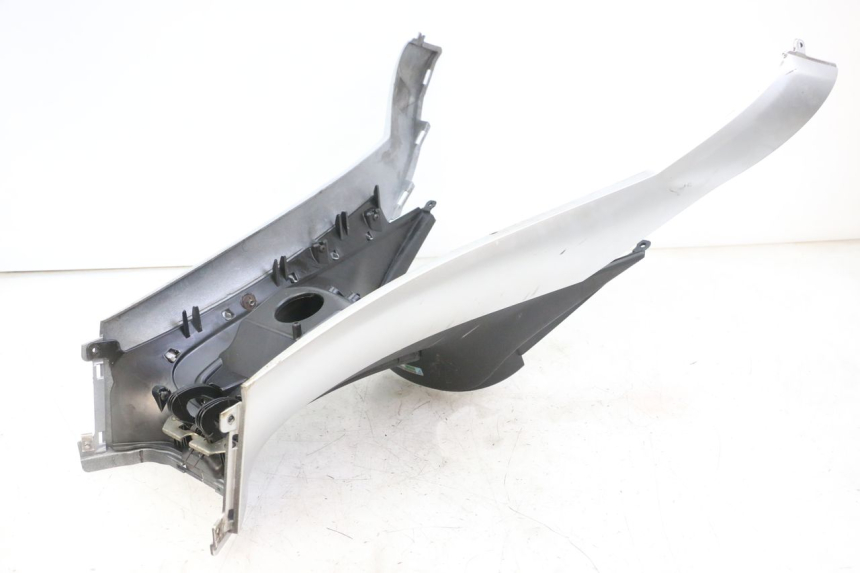 photo de TAPA DEPOSITO PIAGGIO MP3 LT 300 (2010 - 2016)