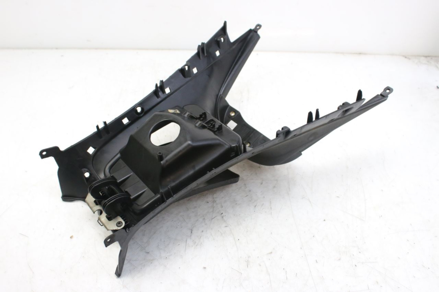 photo de CARENADO DE DEPÓSITO PIAGGIO MP3 RL 250 (2007 - 2010)