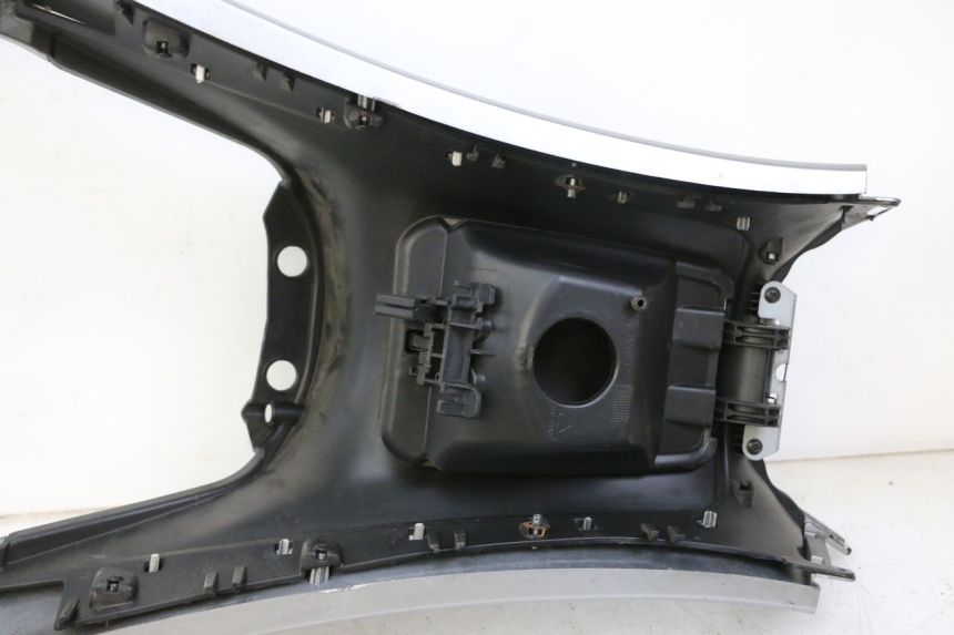 photo de CARENADO DE DEPÓSITO PIAGGIO MP3 500 (2014 - 2016)