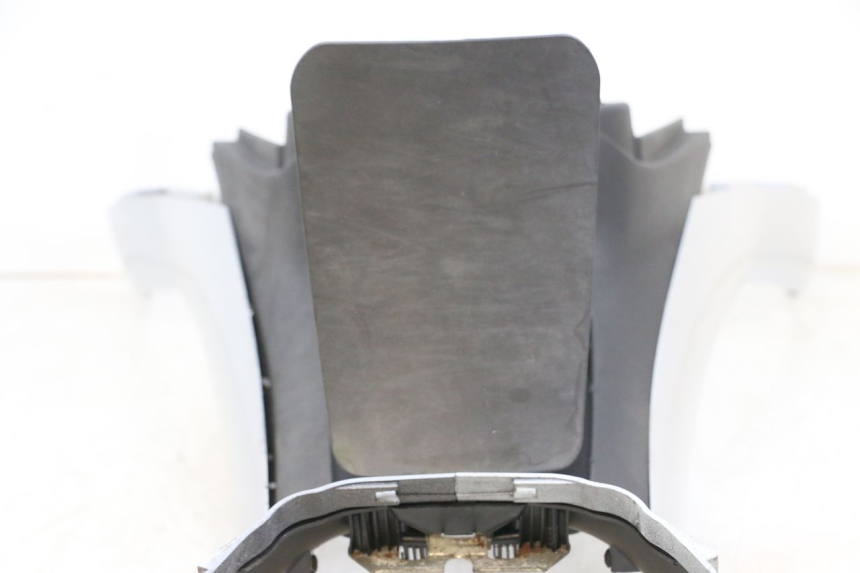 photo de CARENADO DE DEPÓSITO PIAGGIO MP3 RL 250 (2007 - 2010) - Foto de producto adicional