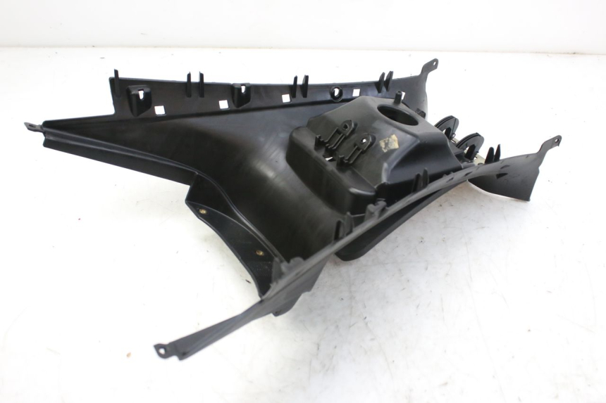 photo de CARENADO DE DEPÓSITO PIAGGIO MP3 RL 250 (2007 - 2010)