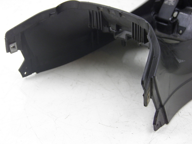 photo de CARENADO DE DEPÓSITO PIAGGIO X8 125 (2004 - 2007)