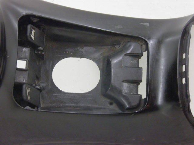 photo de CARENADO DE DEPÓSITO PIAGGIO X8 125 (2004 - 2007)