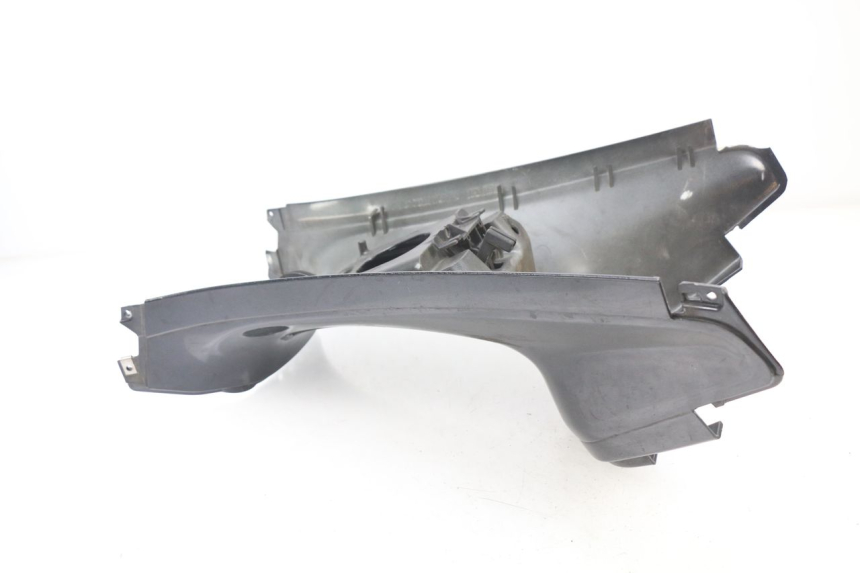 photo de CARENADO DE DEPÓSITO PIAGGIO XEVO - X EVO 125 (2007 - 2016)