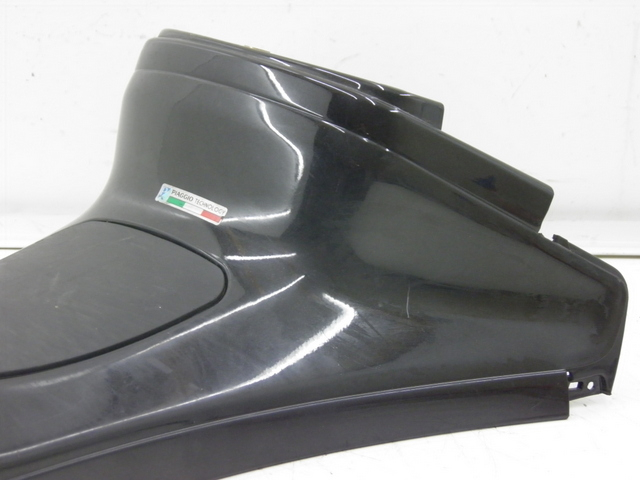 photo de TAPA DEPOSITO PIAGGIO XEVO - X EVO 125 (2010 - 2015)