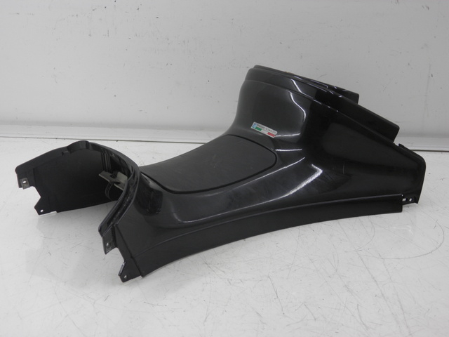 photo de TAPA DEPOSITO PIAGGIO XEVO - X EVO 125 (2010 - 2015)
