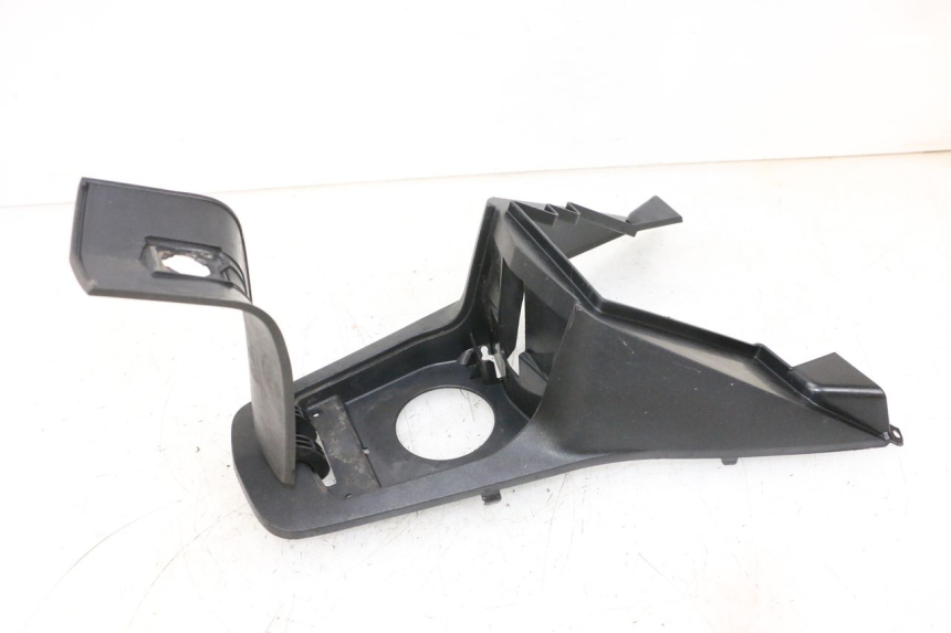 photo de TAPA DEPOSITO PEUGEOT SATELIS 125 (2013 - 2018) - Detalle de la pieza