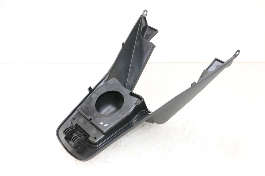 photo de TAPA DEPOSITO PEUGEOT SATELIS 125 (2013 - 2018) - Otra perspectiva