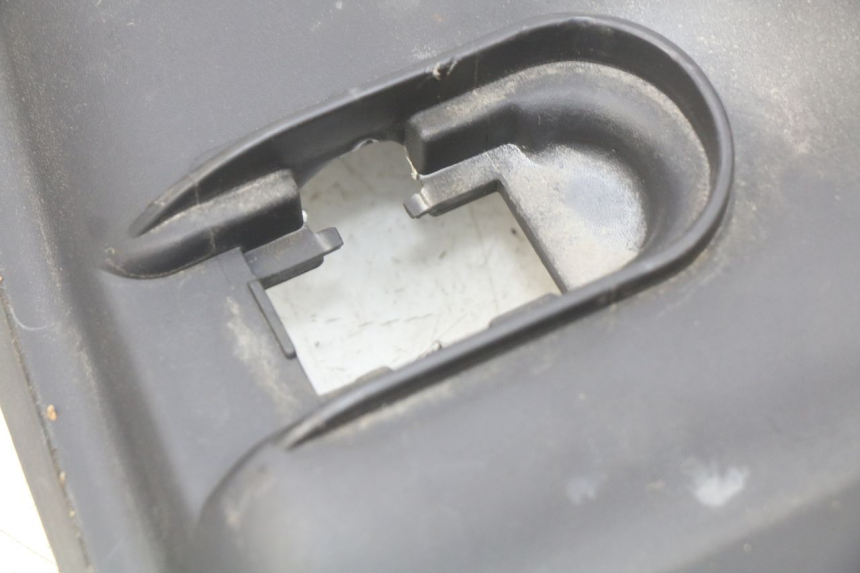 photo de CARENADO DE DEPÓSITO SUZUKI SIXTEEN 125 (2008 - 2010)