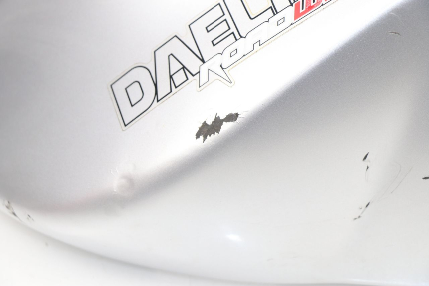 photo de TAPA DEPOSITO DAELIM VJ ROADWIN 125 (2004 - 2007)