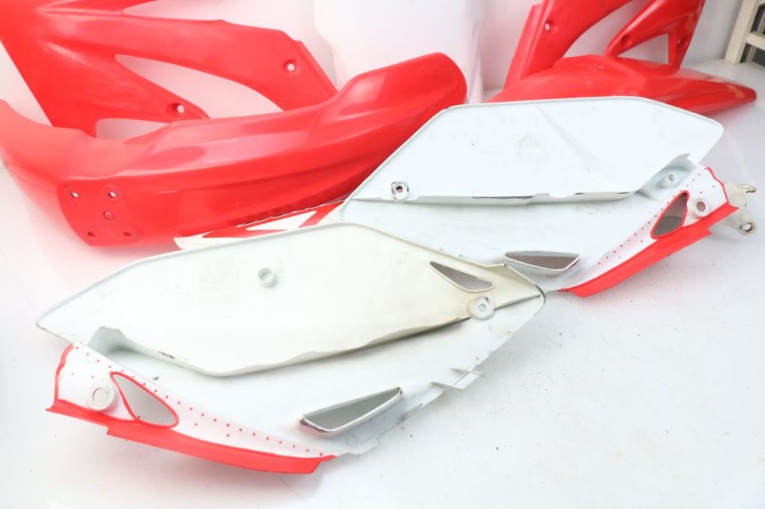 photo de COMPLETO CARENADO HONDA CRF CR-F 450 (2005 - 2008)