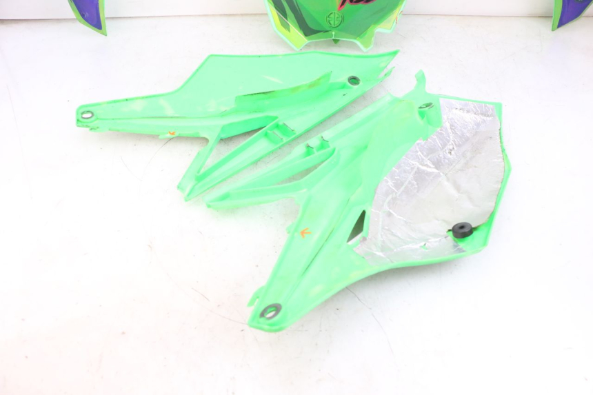 photo de COMPLETO CARENADO KAWASAKI KXF KX-F 250 (2017 - 2019) - Otra perspectiva