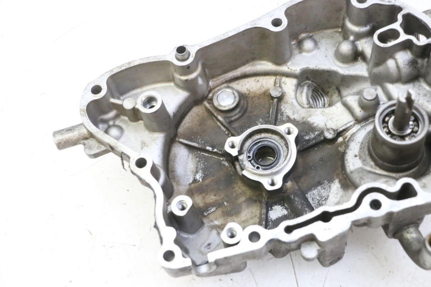 photo de CUBIERTA DEL ENCENDIDO HONDA FES S-WING SWING ABS 125 (2007 - 2015)